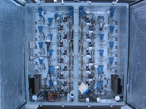 Petrospec Fully-Automated Bubble-Tube Process Panel